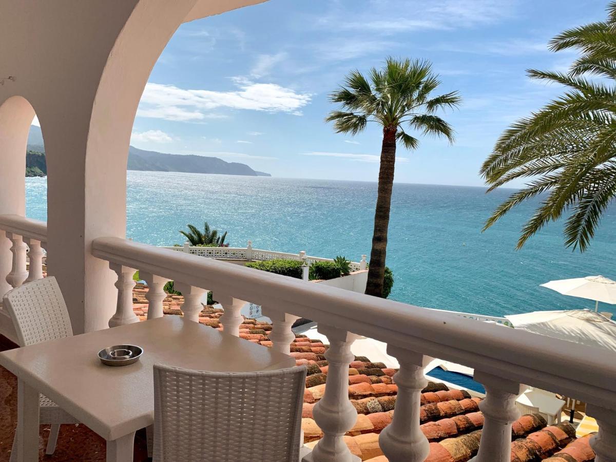 Hotel Paraiso Del Mar Нерха Екстер'єр фото