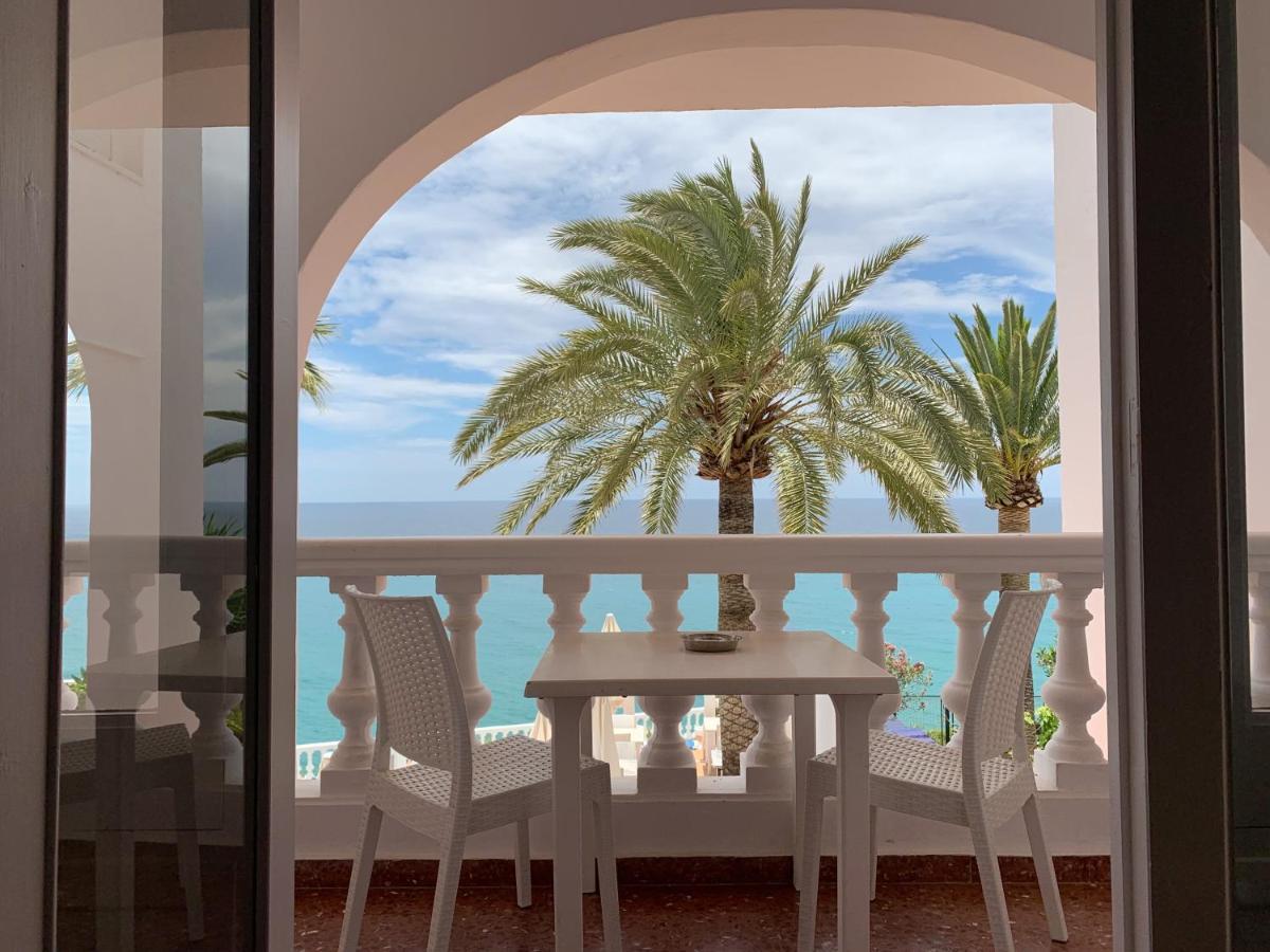 Hotel Paraiso Del Mar Нерха Екстер'єр фото