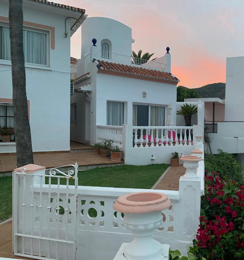 Hotel Paraiso Del Mar Нерха Екстер'єр фото