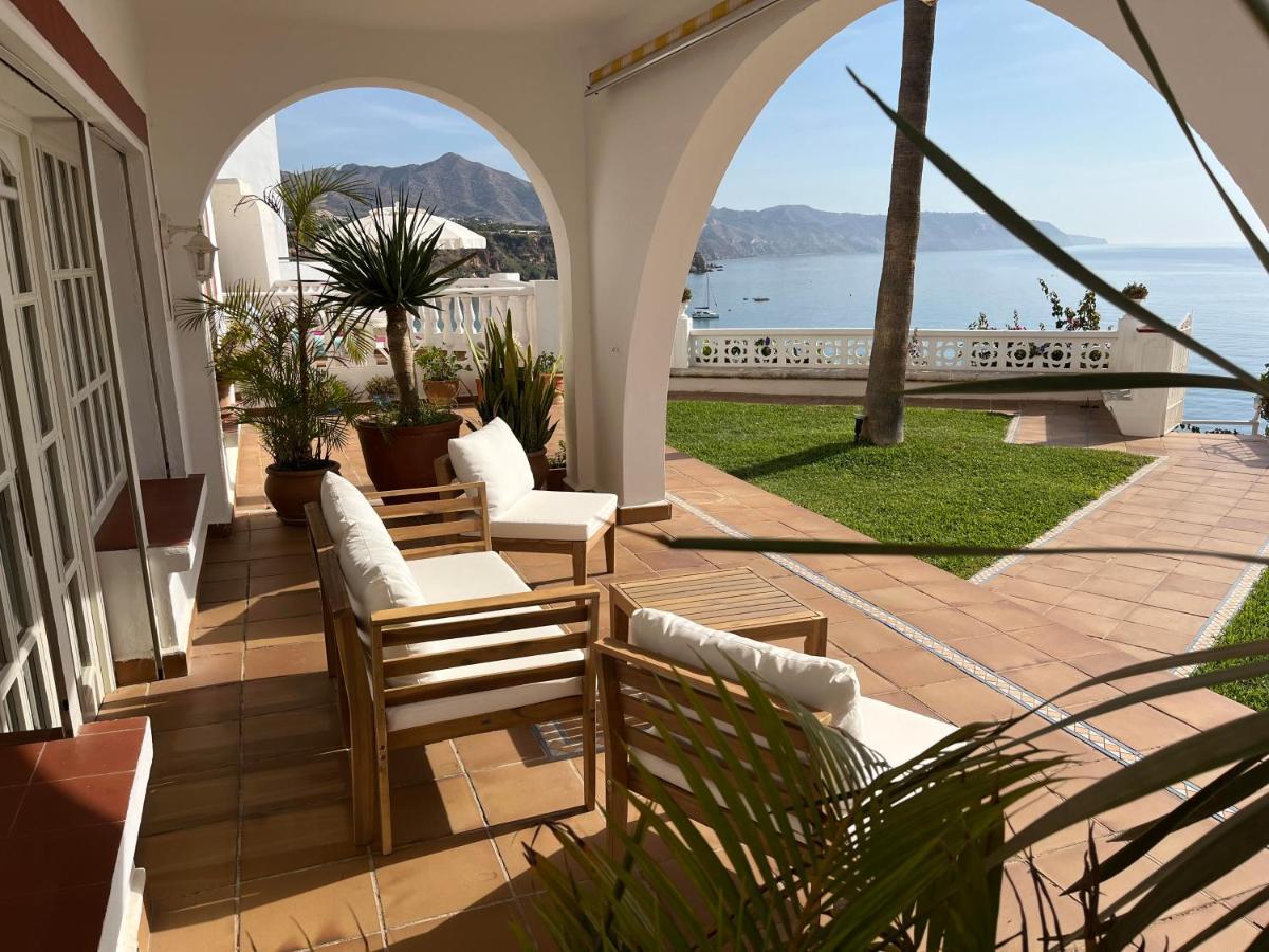 Hotel Paraiso Del Mar Нерха Екстер'єр фото