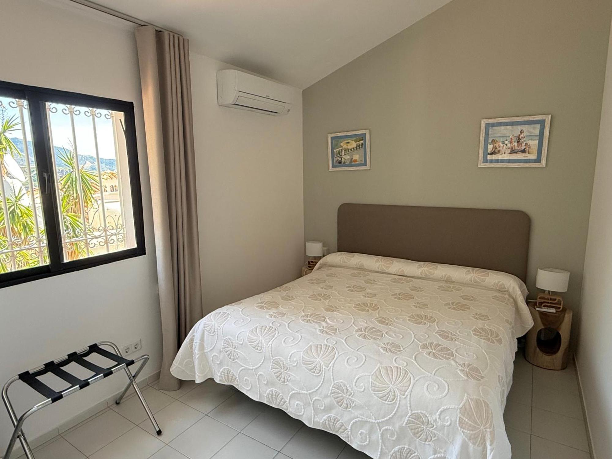 Hotel Paraiso Del Mar Нерха Номер фото