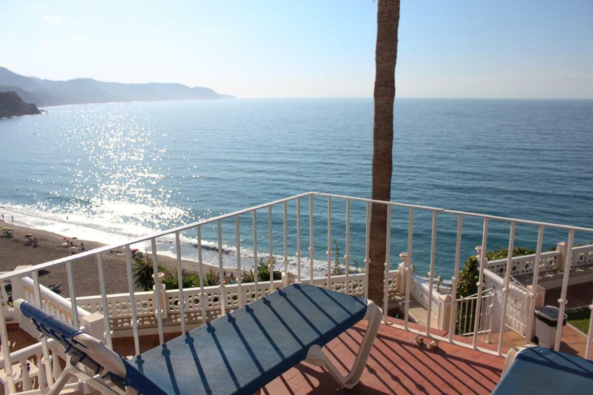 Hotel Paraiso Del Mar Нерха Екстер'єр фото